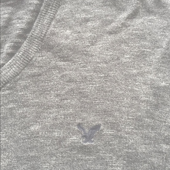 American Eagle Outfitter Men’s V Neck Sweater Heather Grey Medium Athletic Fit - Picture 4 of 11